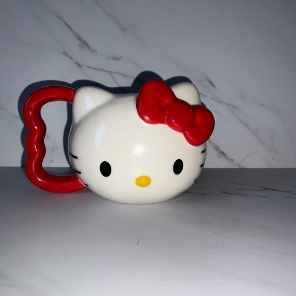 Hello Kitty ceramic mug- bow handle - Picture 9 of 9